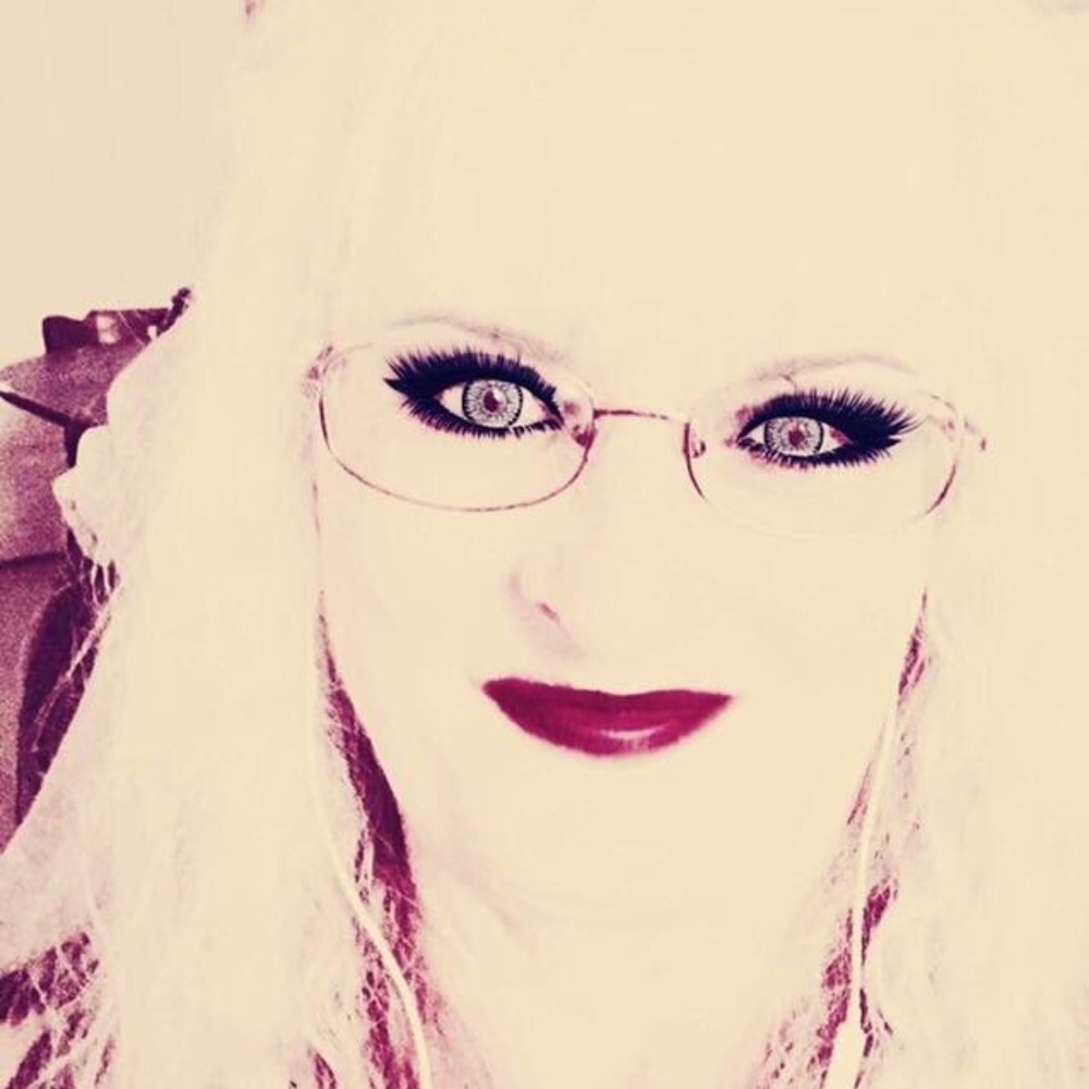 Meet your Posher, Carol